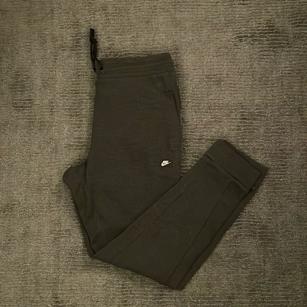 Nike Joggers Med Charcoal